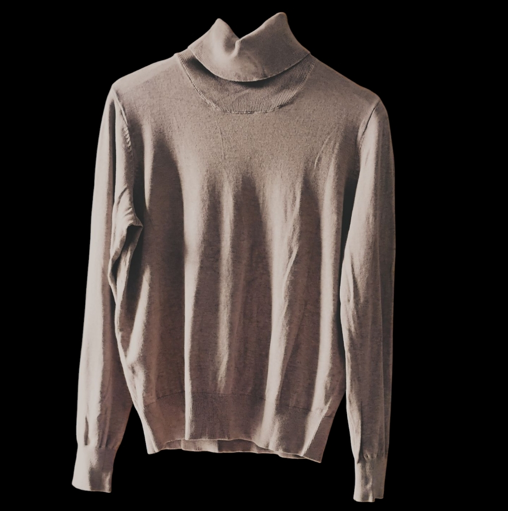 H & M Turtleneck Sweater Taupe Color Sz Medium